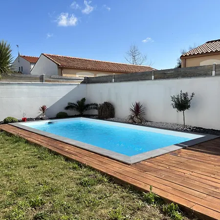 Вилла Sablaise - Jardin Et Piscine - Ideal Calme *