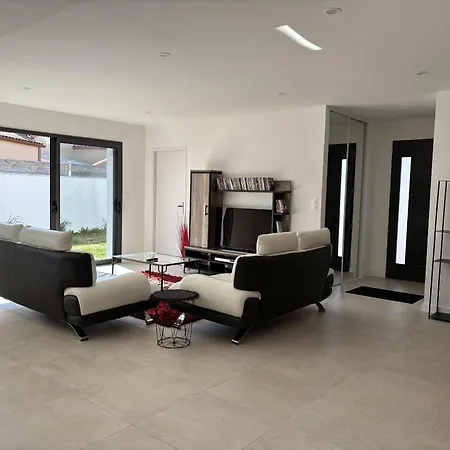 Villa Avec Piscine 6 Personnes